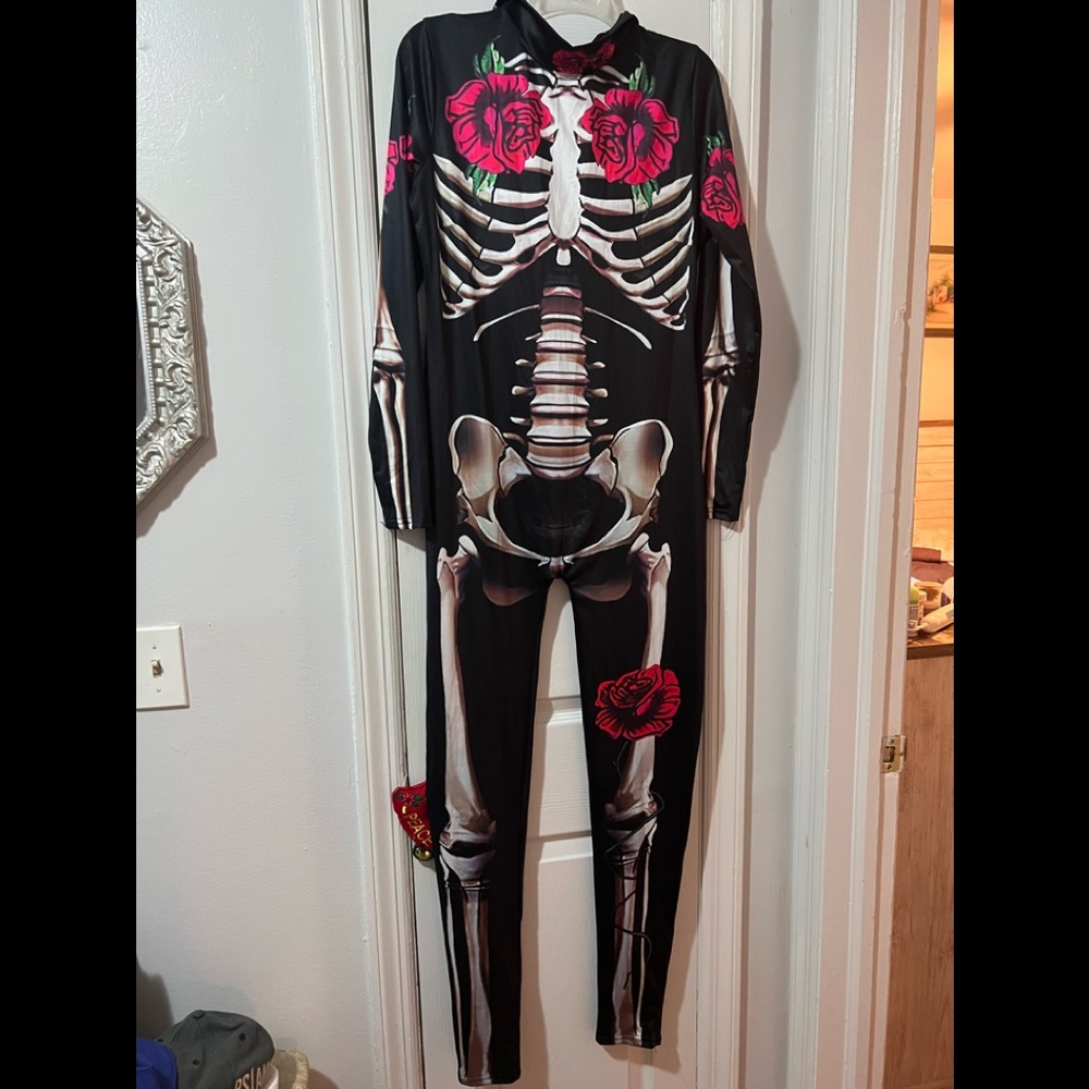 DAY of the dead  skeleton costume  size large